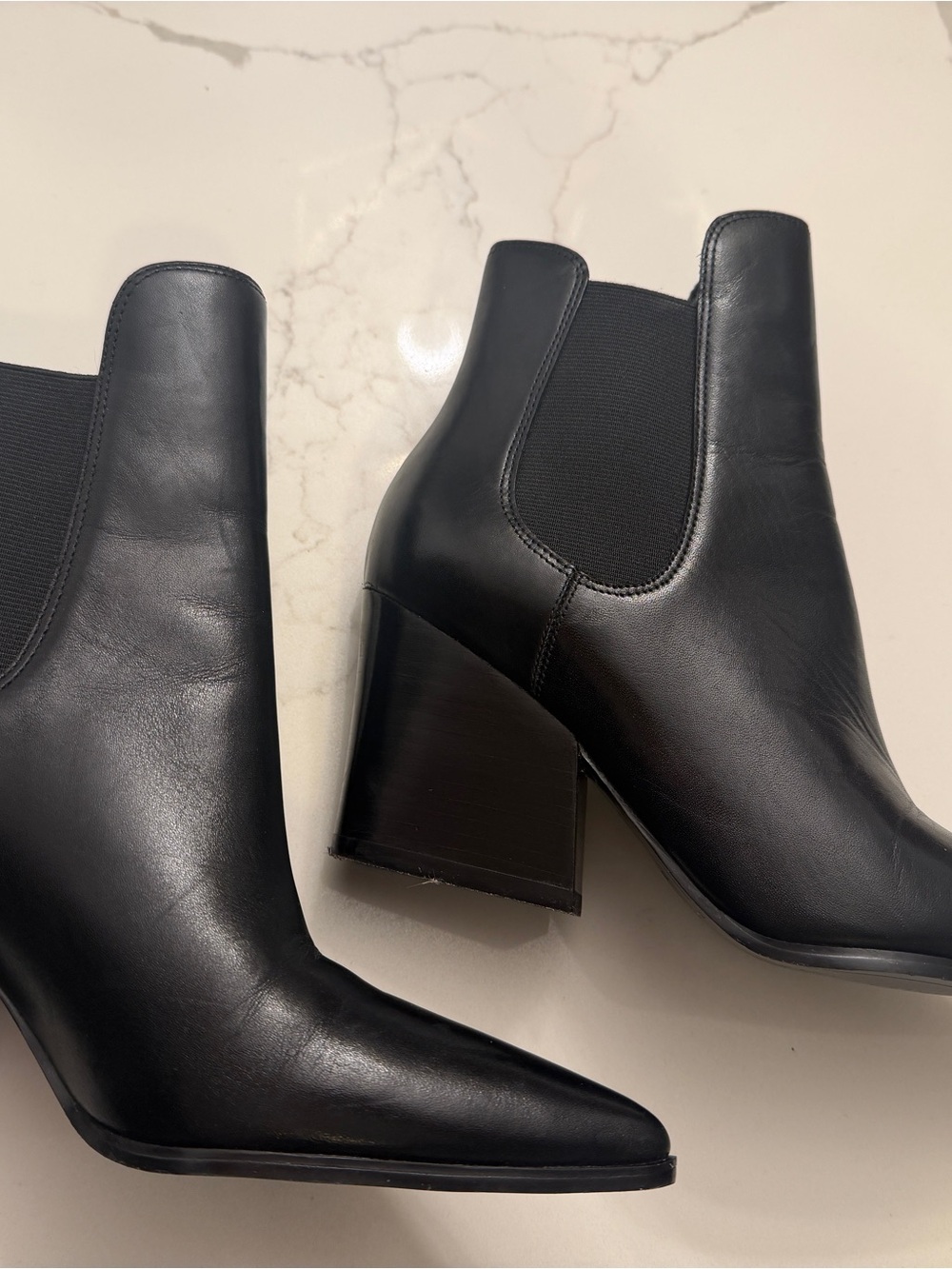 Kendall & Kylie Black Leather Block Heel Chelsea Booties